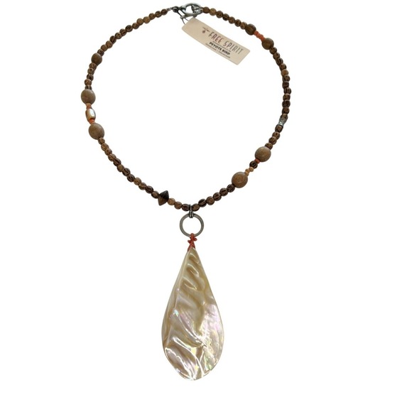 Peyote Bird Necklace Free Spirit Oyster Pearl Tear Drop Wood Like Beads Sundance - Picture 1 of 6